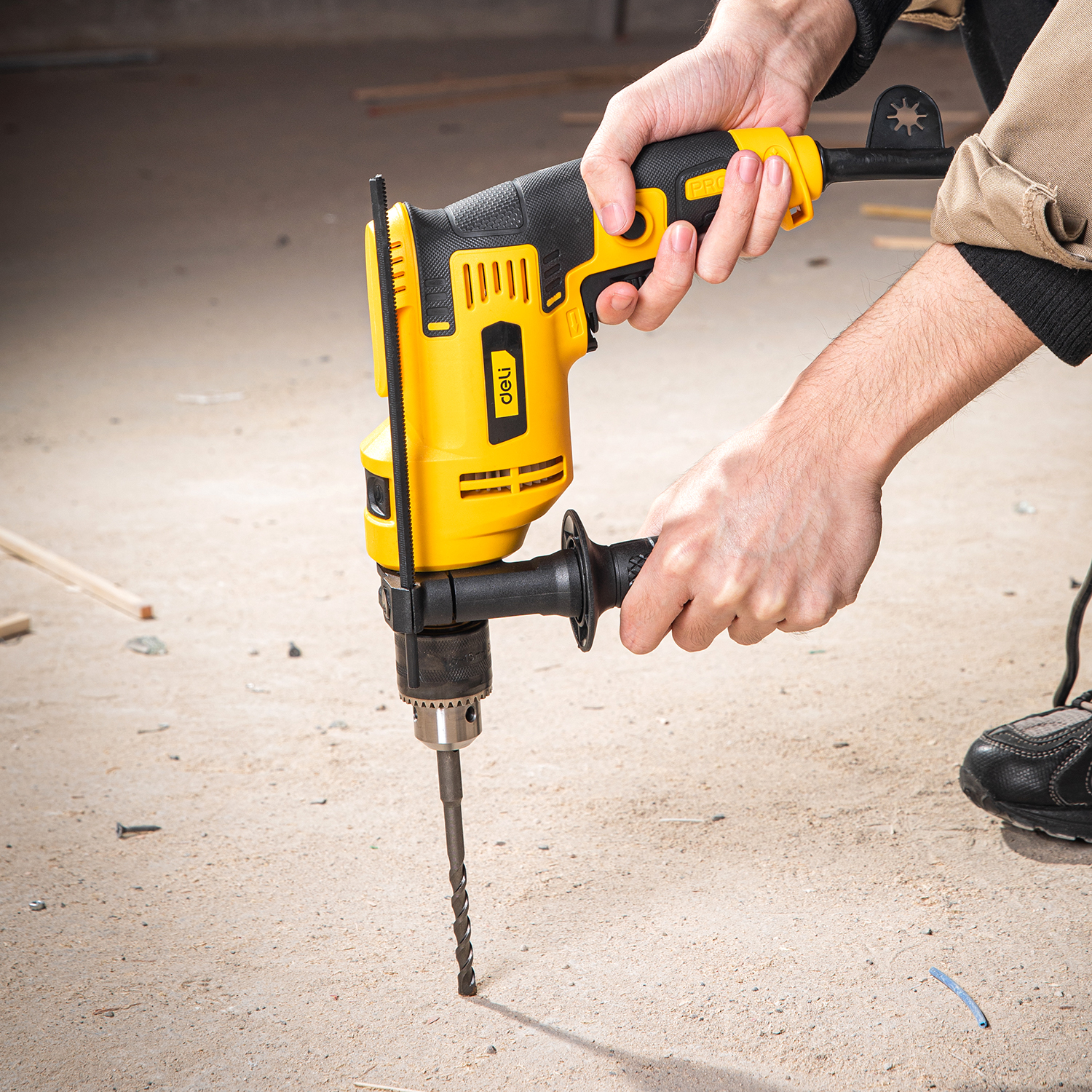 Portable Corded electric drill for tires