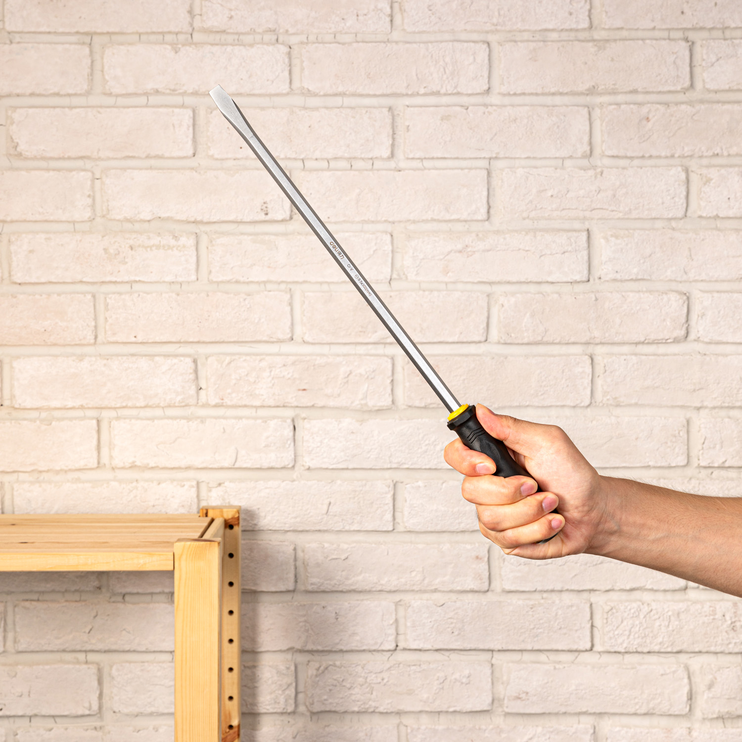Slotted Screwdriver with Pass-thru Shank 9.5*300mm